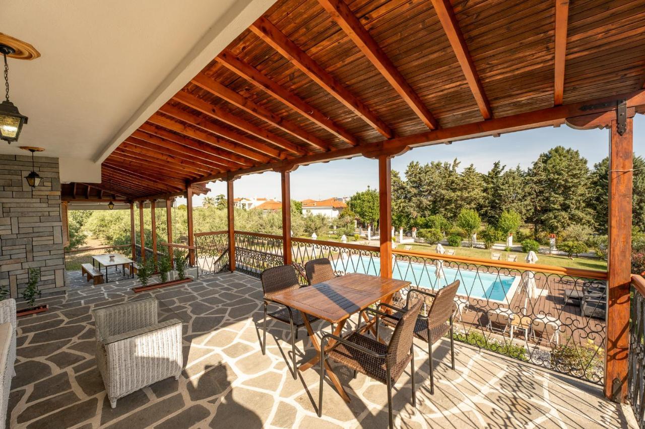 Kalisun Pool House By Georgalas Nea Kallikrateia Bagian luar foto